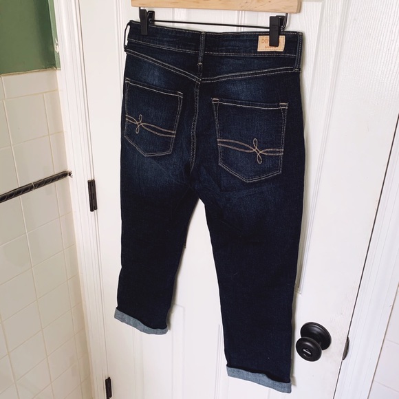 Denizen from Levi’s Cuffed Capris - Picture 7 of 8